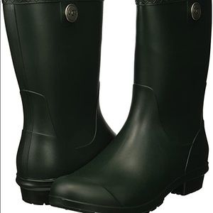 UGG Shelby Matte Waterproof Rain Boot Sz 10 - Olive